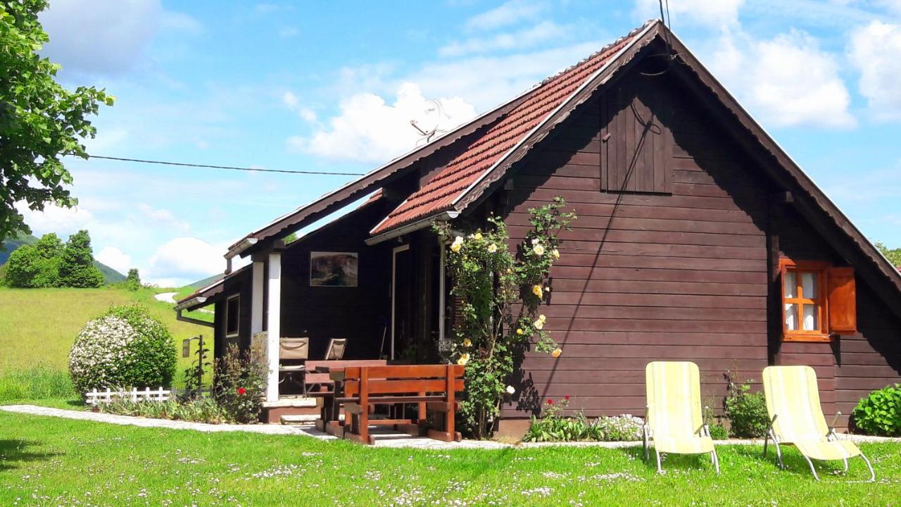Wooden House Nela Near Plitvice Lakes سوملجاناك المظهر الخارجي الصورة