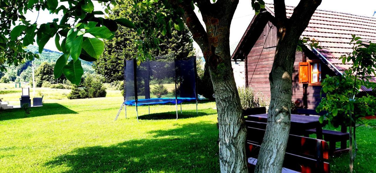 Wooden House Nela Near Plitvice Lakes سوملجاناك المظهر الخارجي الصورة