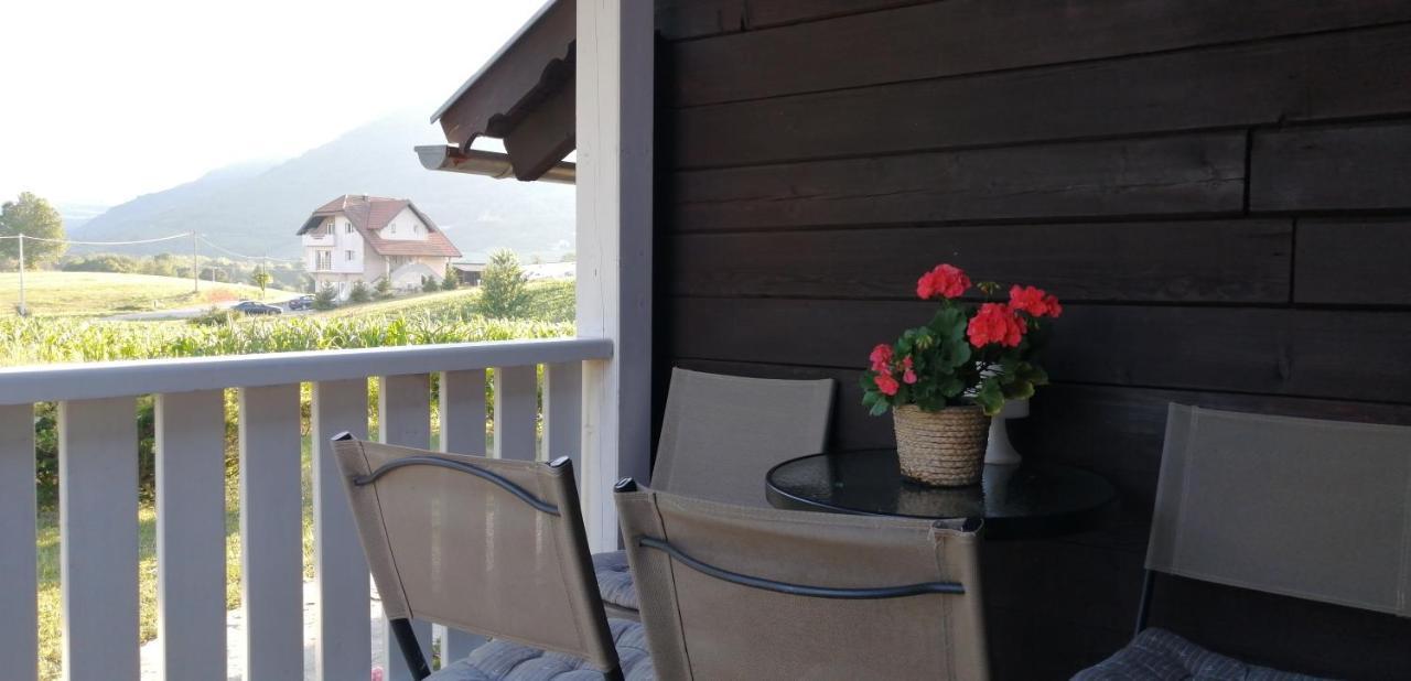Wooden House Nela Near Plitvice Lakes سوملجاناك المظهر الخارجي الصورة