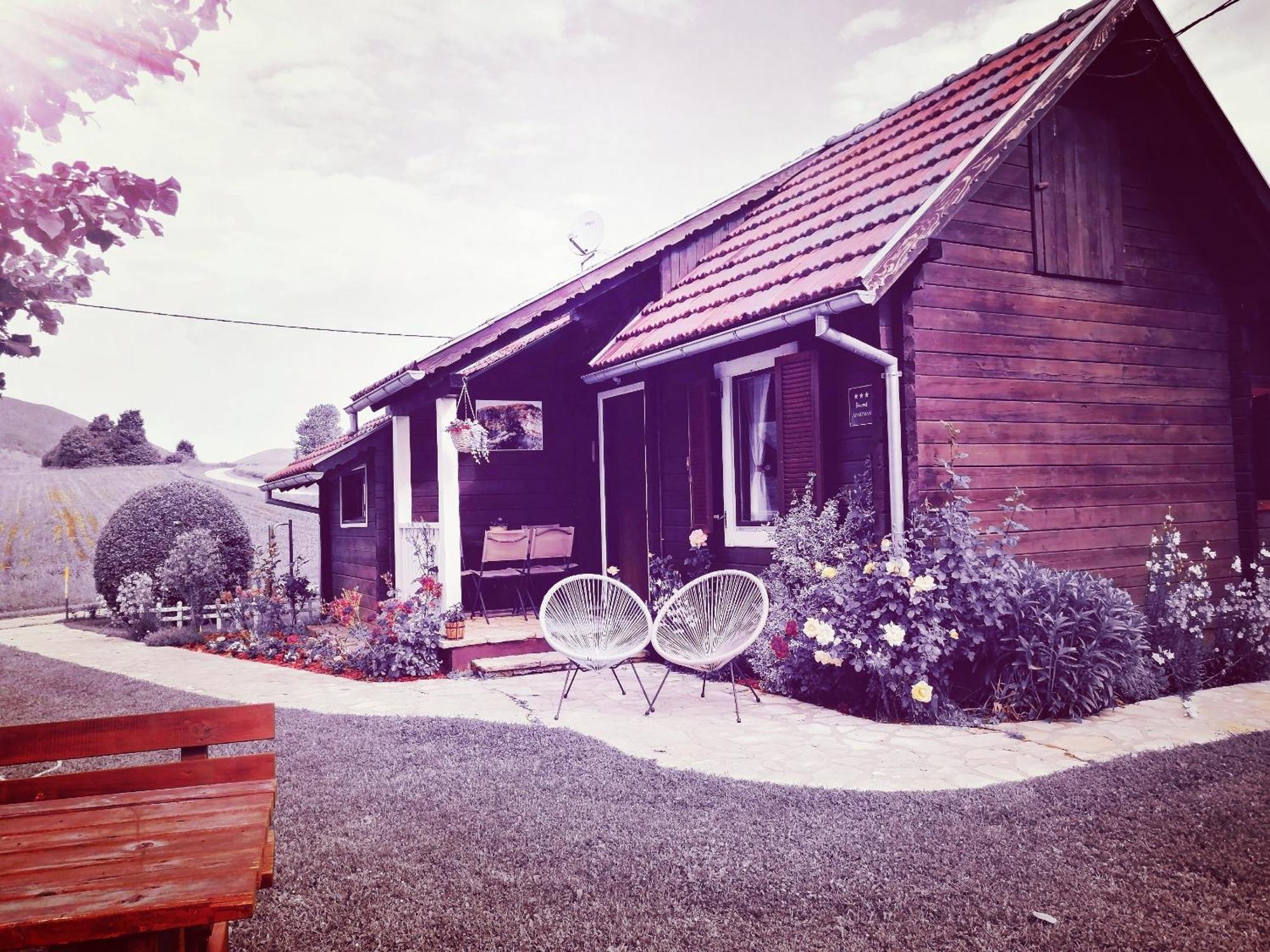 Wooden House Nela Near Plitvice Lakes سوملجاناك المظهر الخارجي الصورة