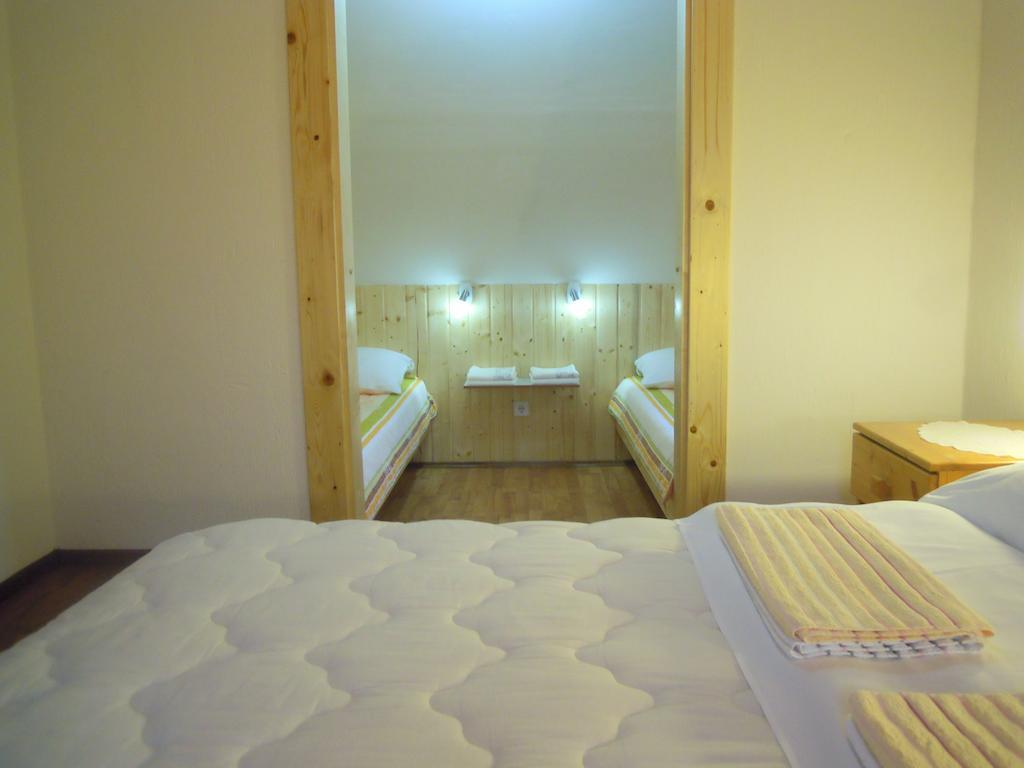 Wooden House Nela Near Plitvice Lakes سوملجاناك الغرفة الصورة